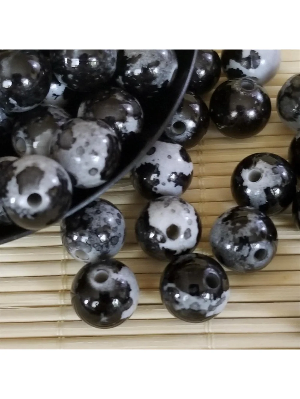 Black Grey Abstract Cow Animal Print 12mm Round Retro Acrylic Art Beads 10 pcs